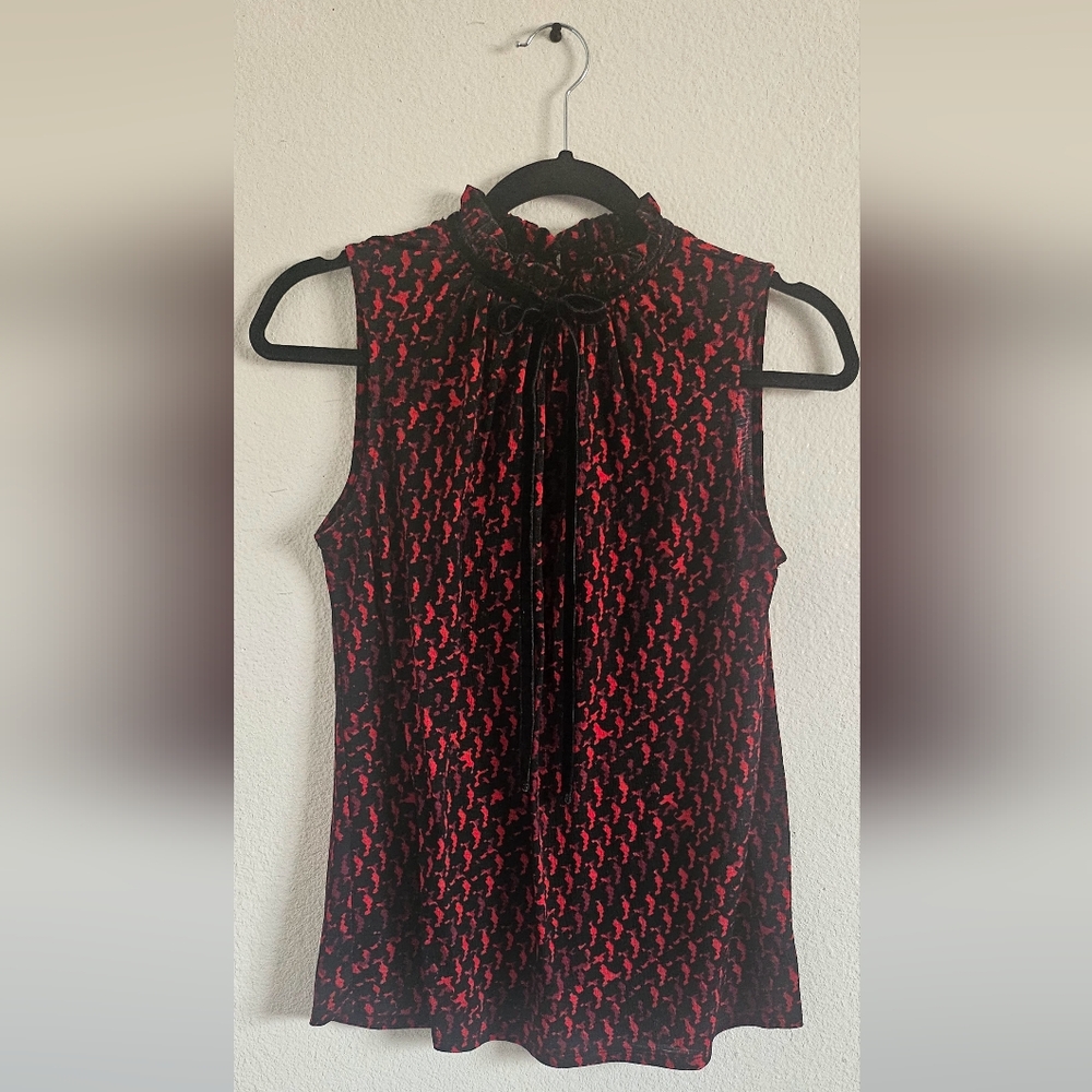 Black and Red Patterned Sleeveless Top